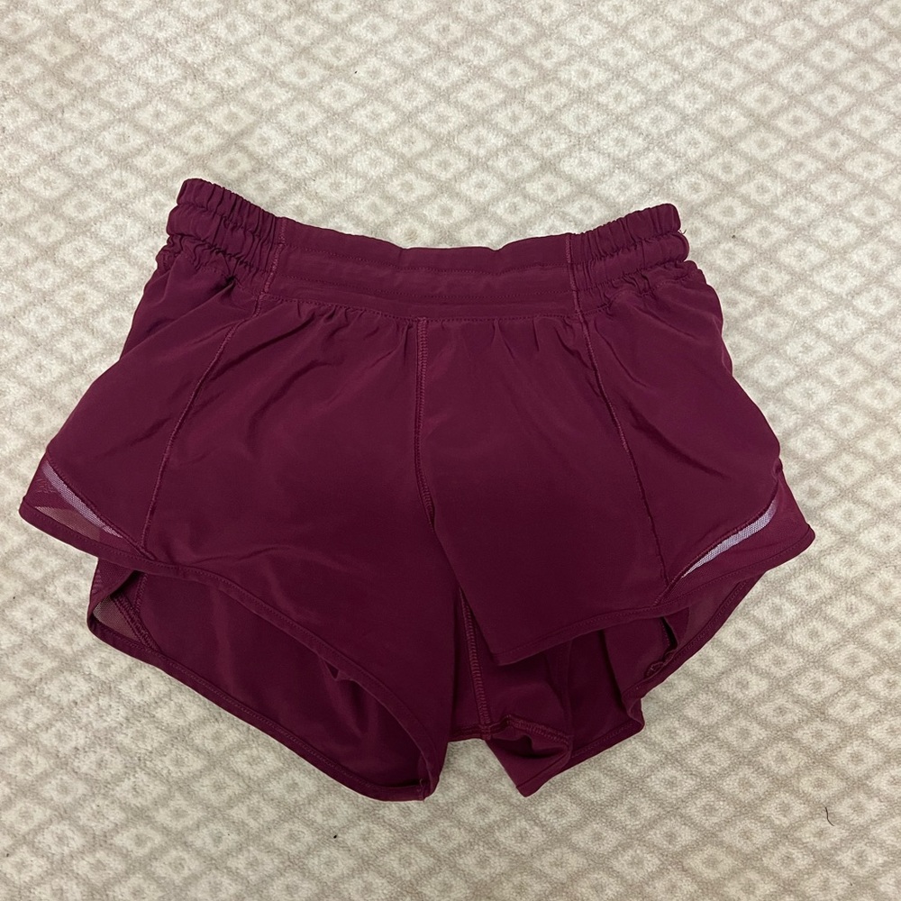 Lululemon Hotty Hot Shorts 2.5in
